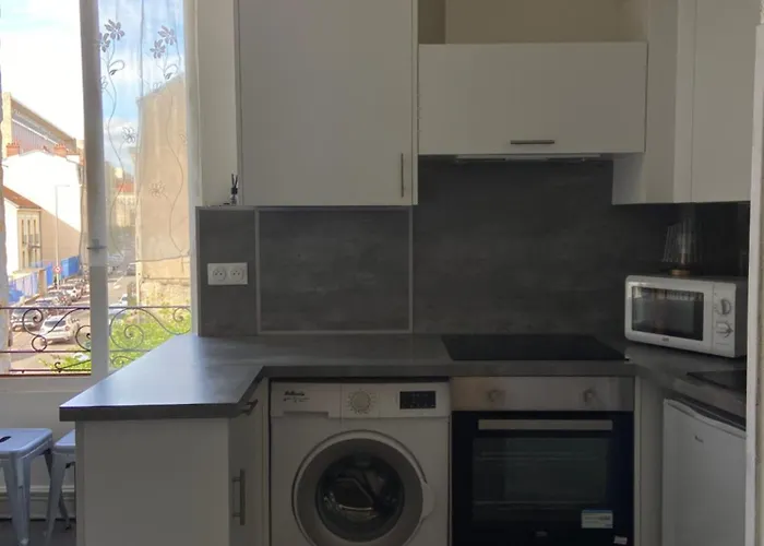 Gare De Apartman Dijon